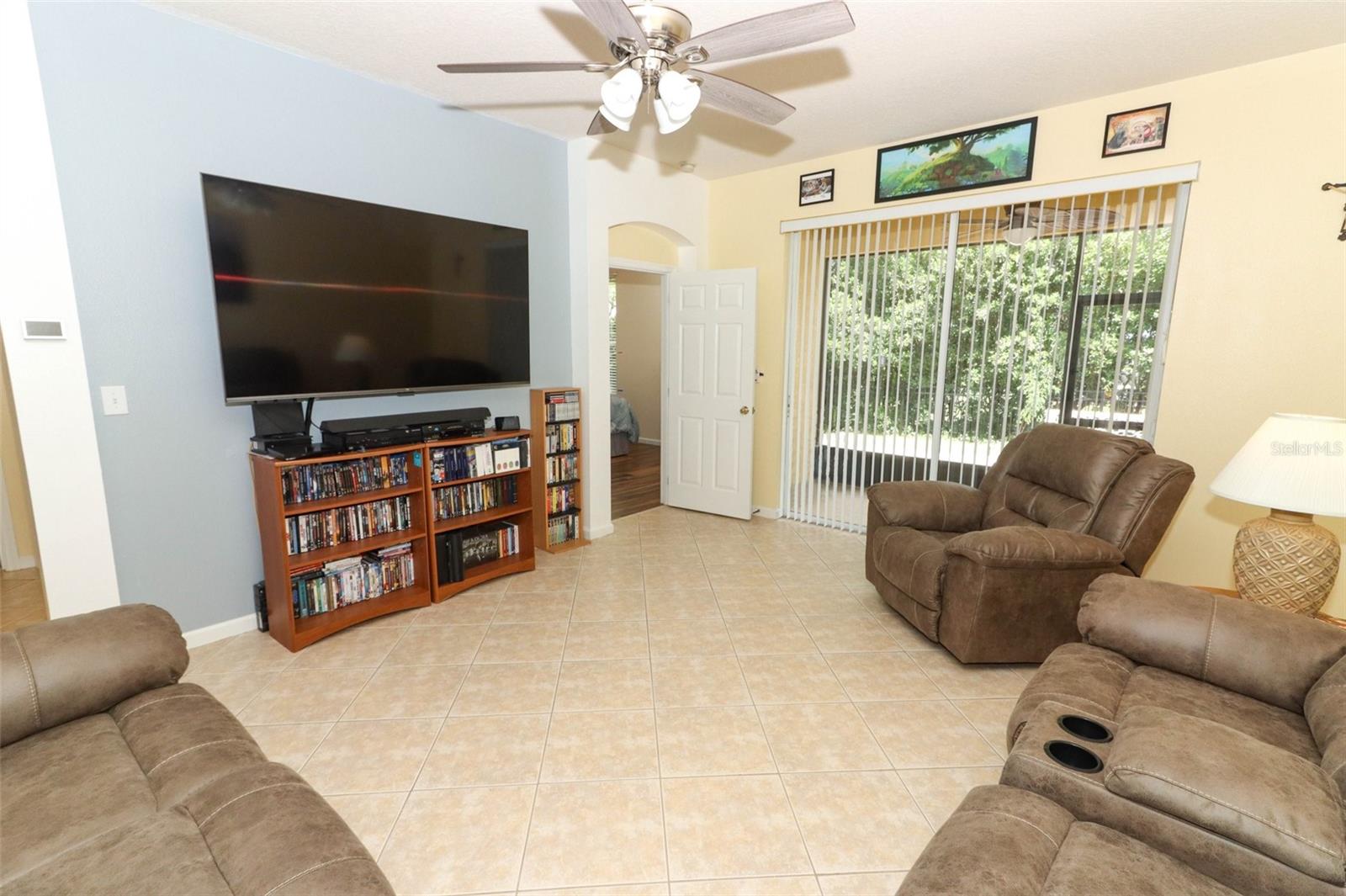 Image 17 of 57 For 203 Brookgreen Way