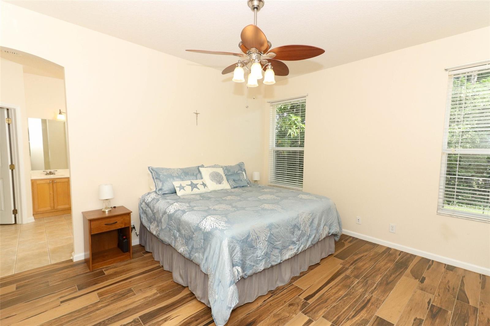 Image 19 of 57 For 203 Brookgreen Way
