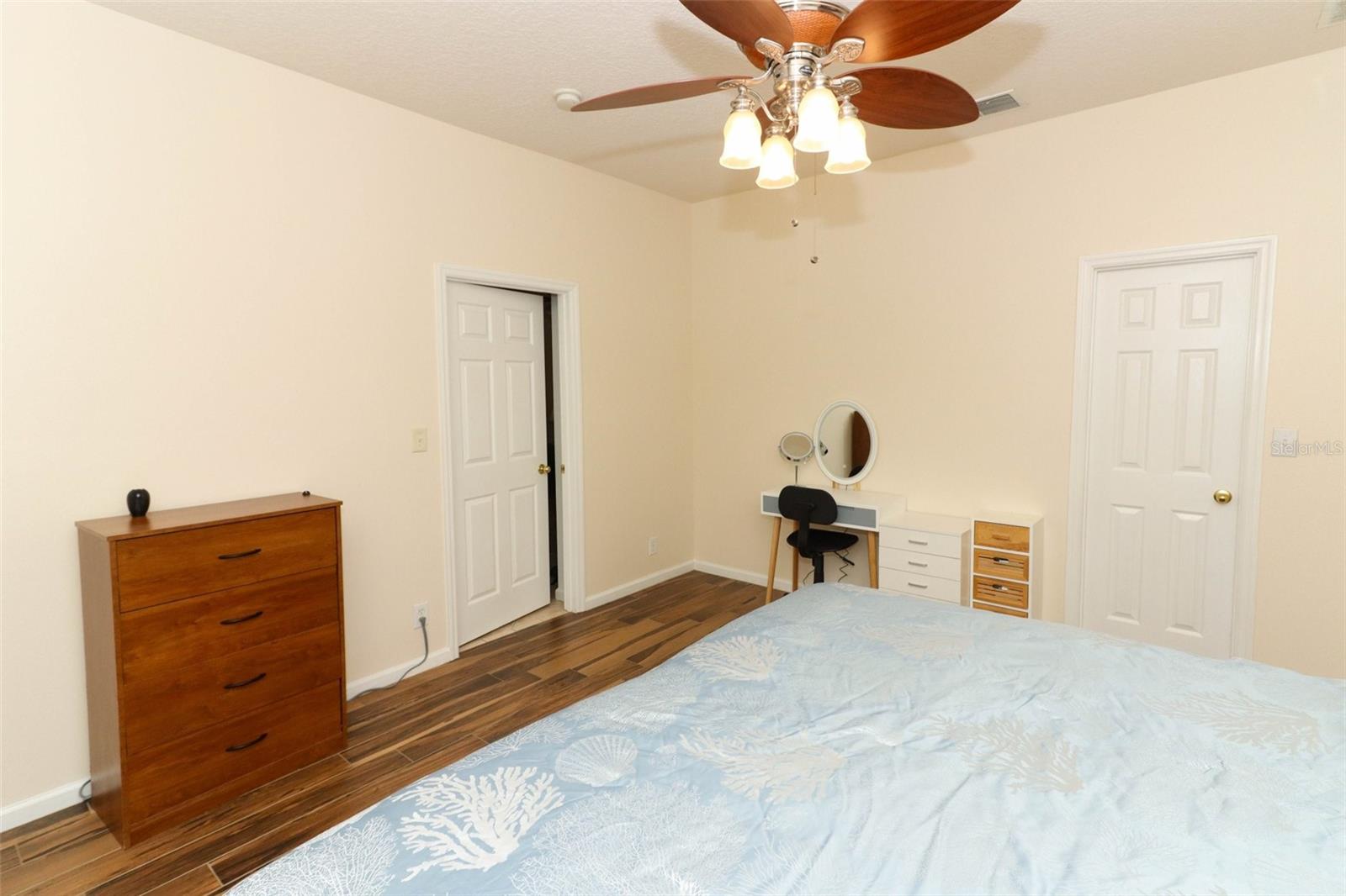 Image 21 of 57 For 203 Brookgreen Way