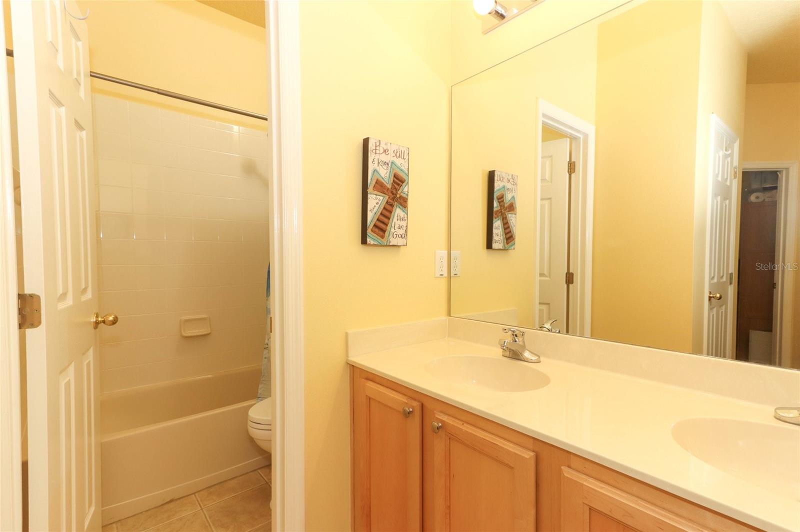 Image 30 of 57 For 203 Brookgreen Way