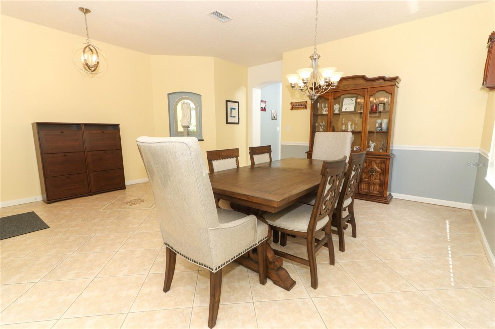 Image 7 of 57 For 203 Brookgreen Way