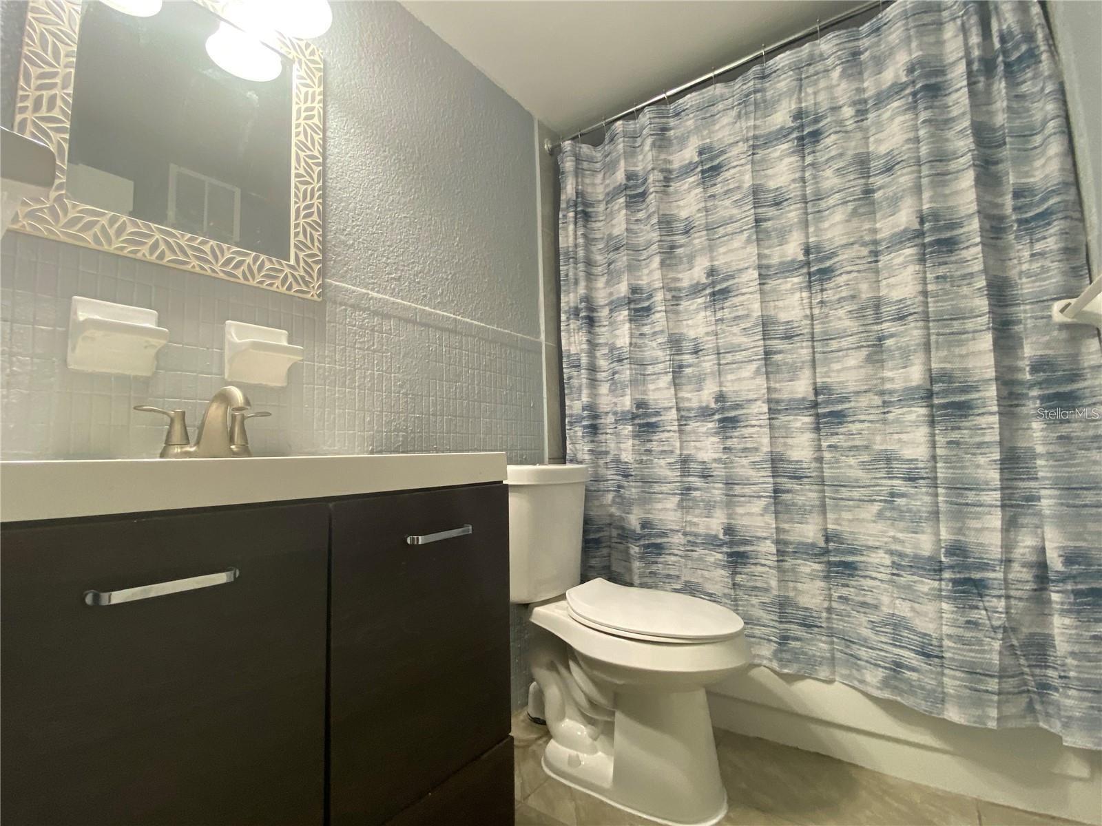 Image 10 of 13 For 825 Primrose Drive 113