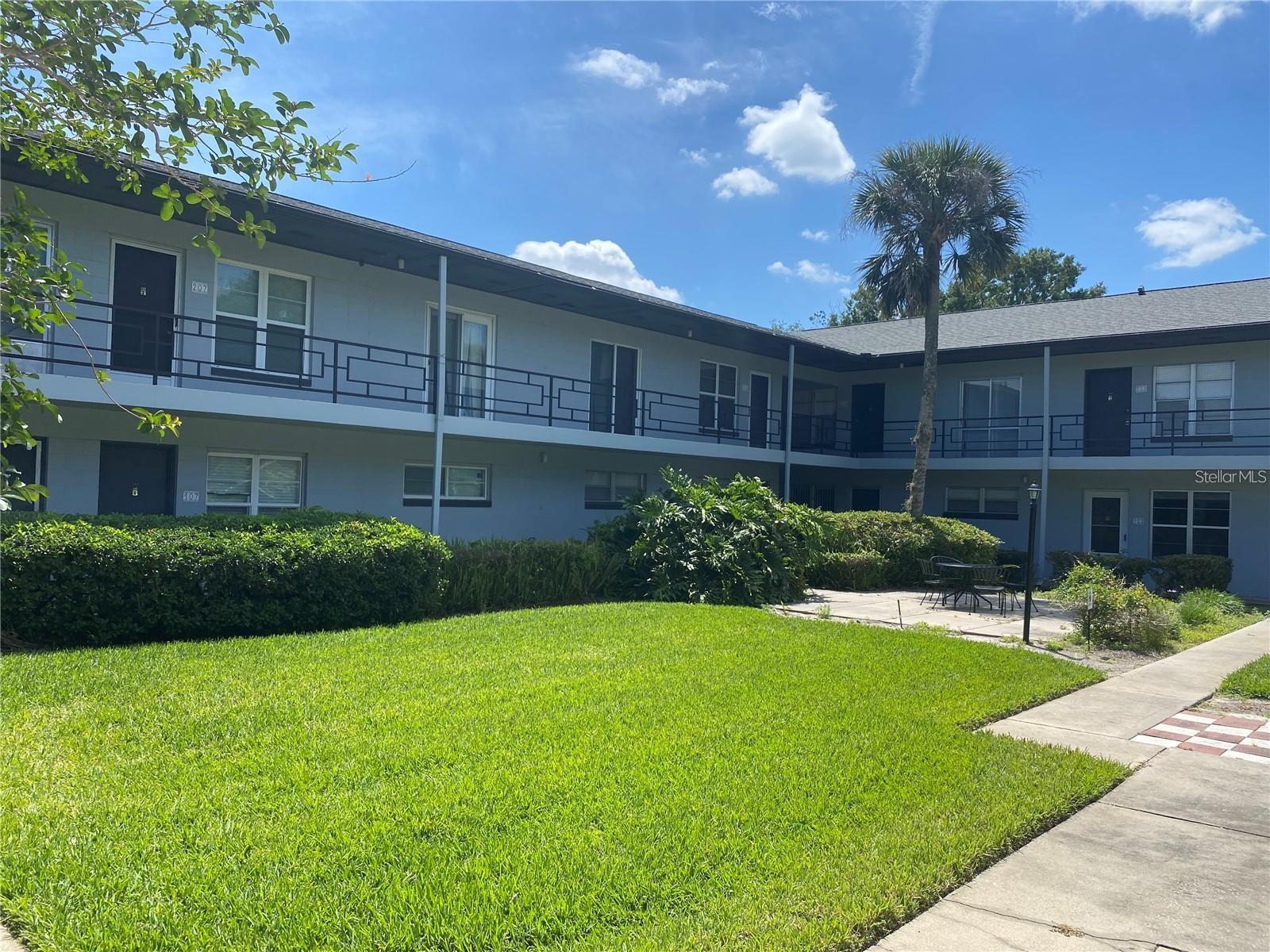 Image 3 of 13 For 825 Primrose Drive 113
