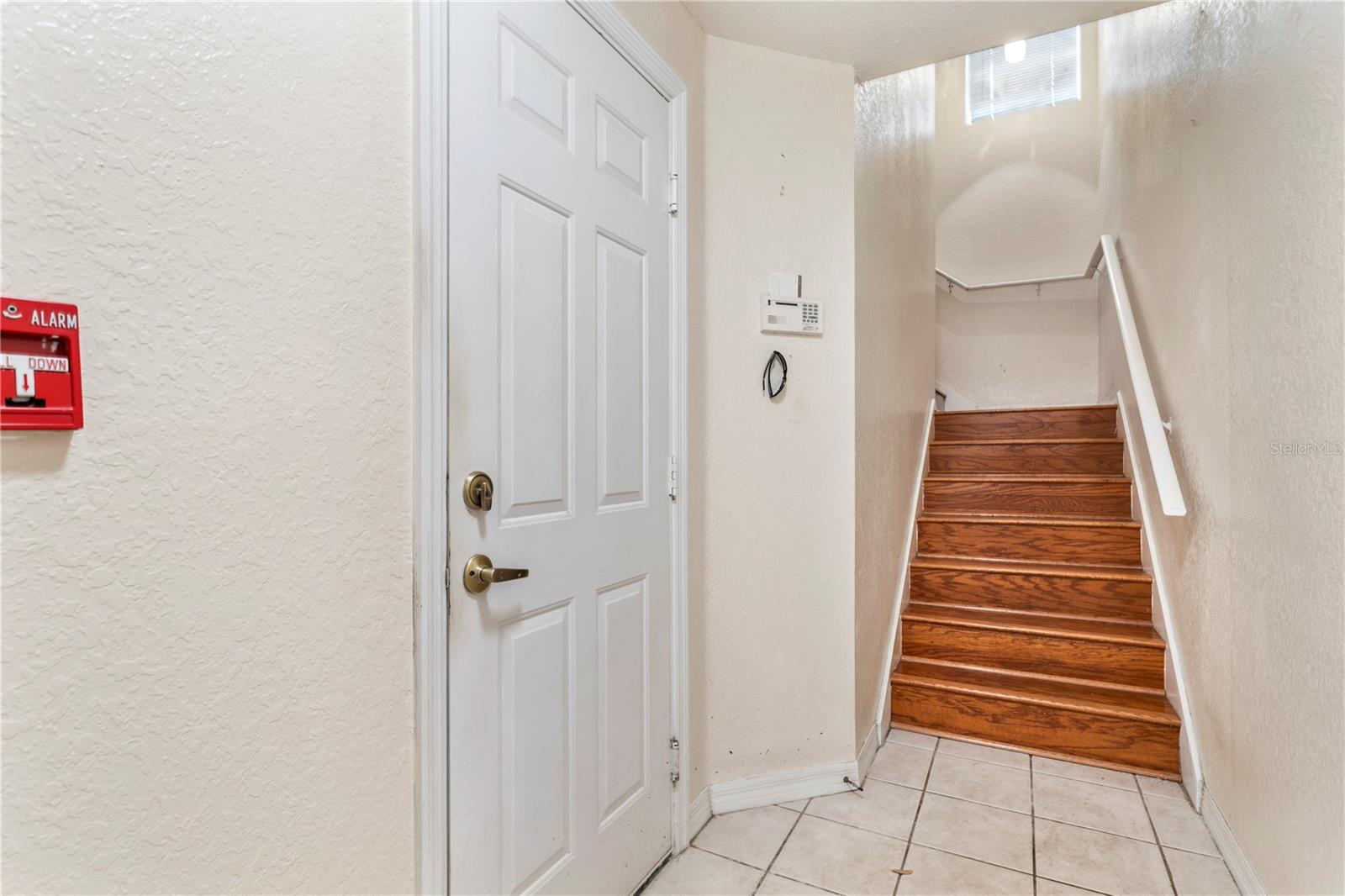 Image 3 of 22 For 1825 Shadow View Circle 1825
