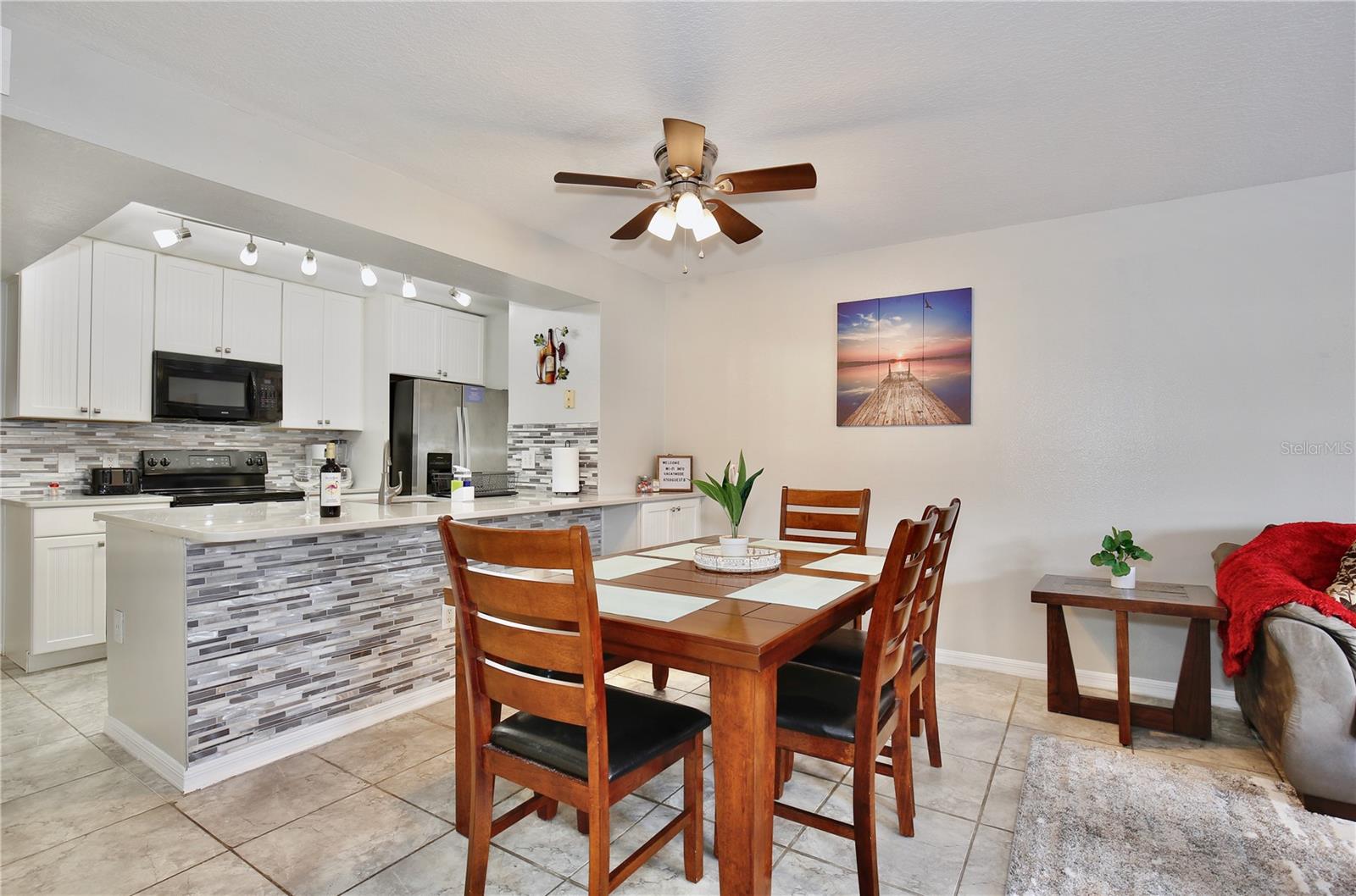 Image 7 of 22 For 8709 Knightsbridge Court B