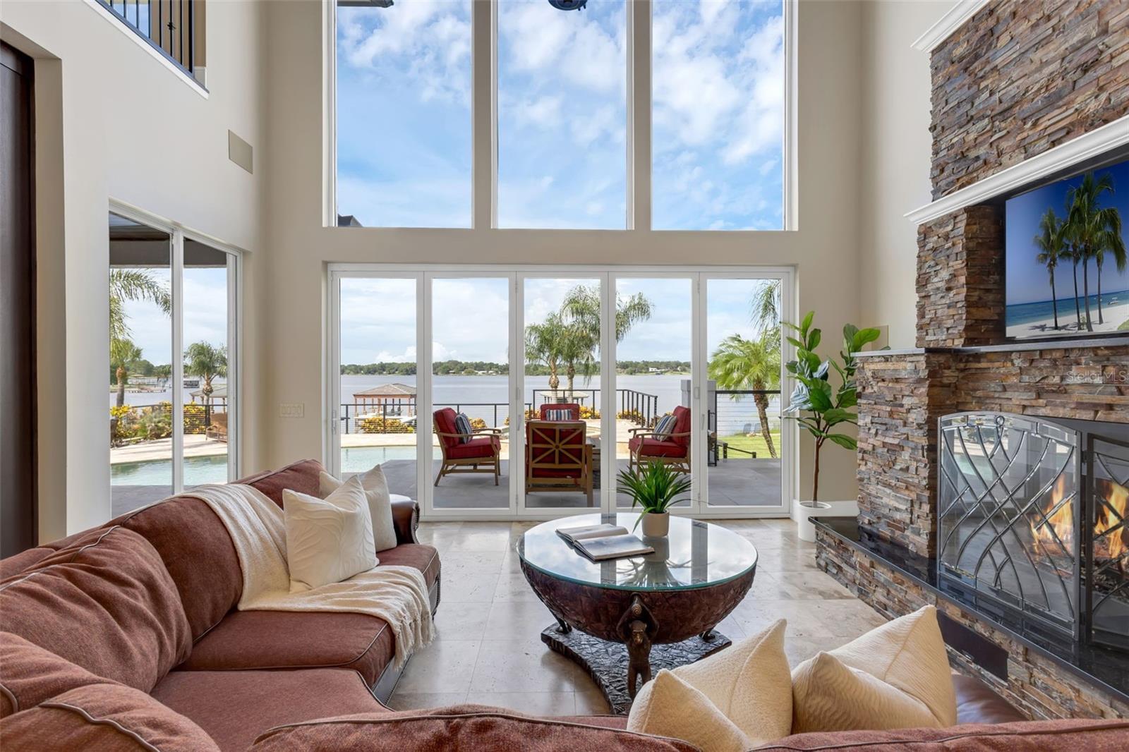 Image 22 of 100 For 2937 Butler Bay Drive N