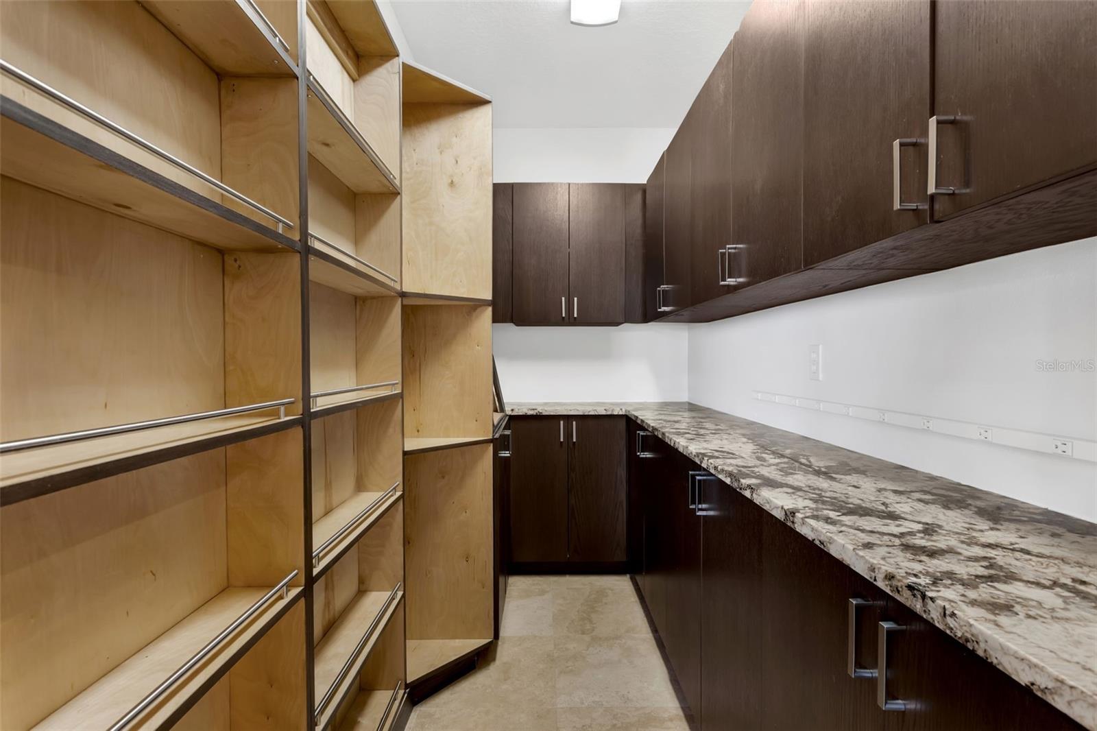 Image 31 of 100 For 2937 Butler Bay Drive N