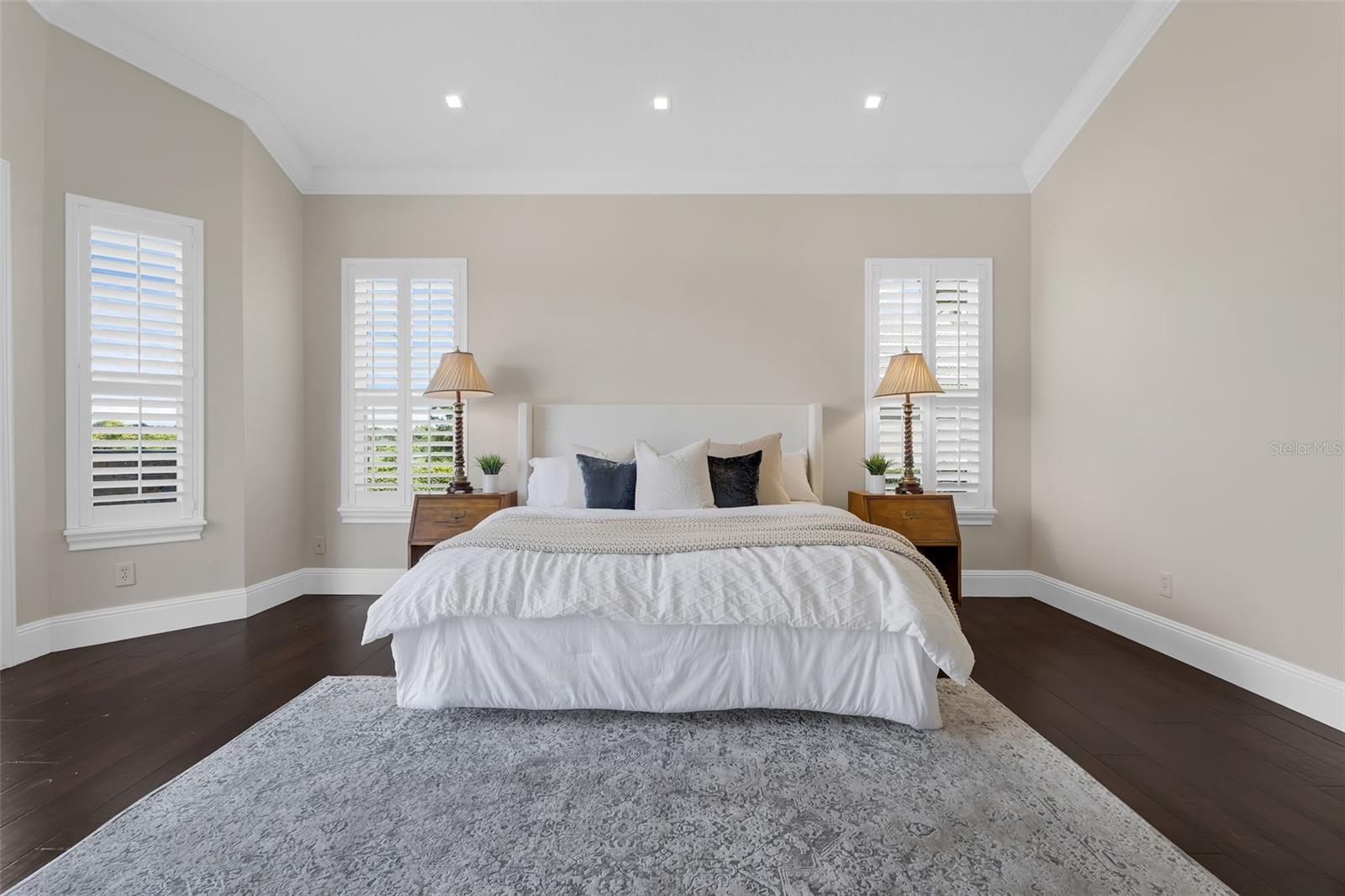 Image 71 of 100 For 2937 Butler Bay Drive N