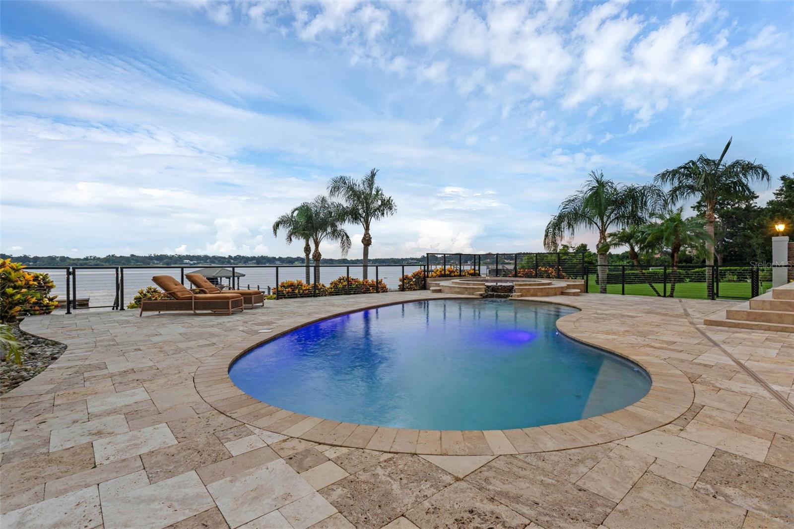 Image 90 of 100 For 2937 Butler Bay Drive N