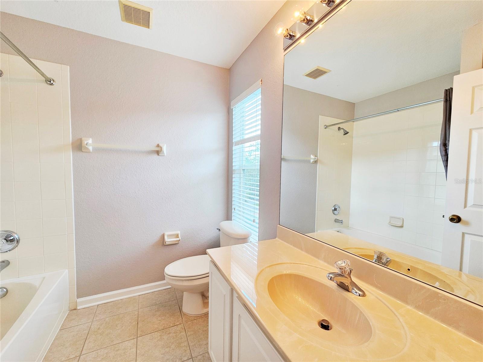Image 37 of 46 For 8512 Abbotsbury Drive
