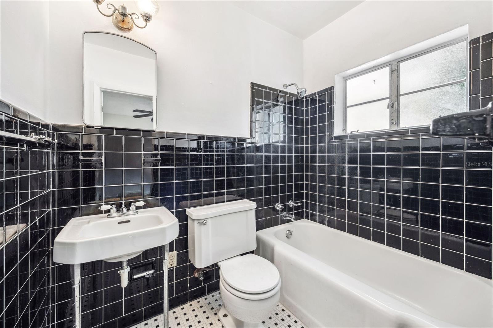 Image 21 of 26 For 311 Cortland Avenue