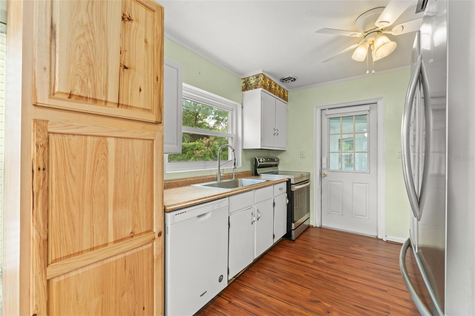Image 13 of 31 For 2538 Meadowview Lane
