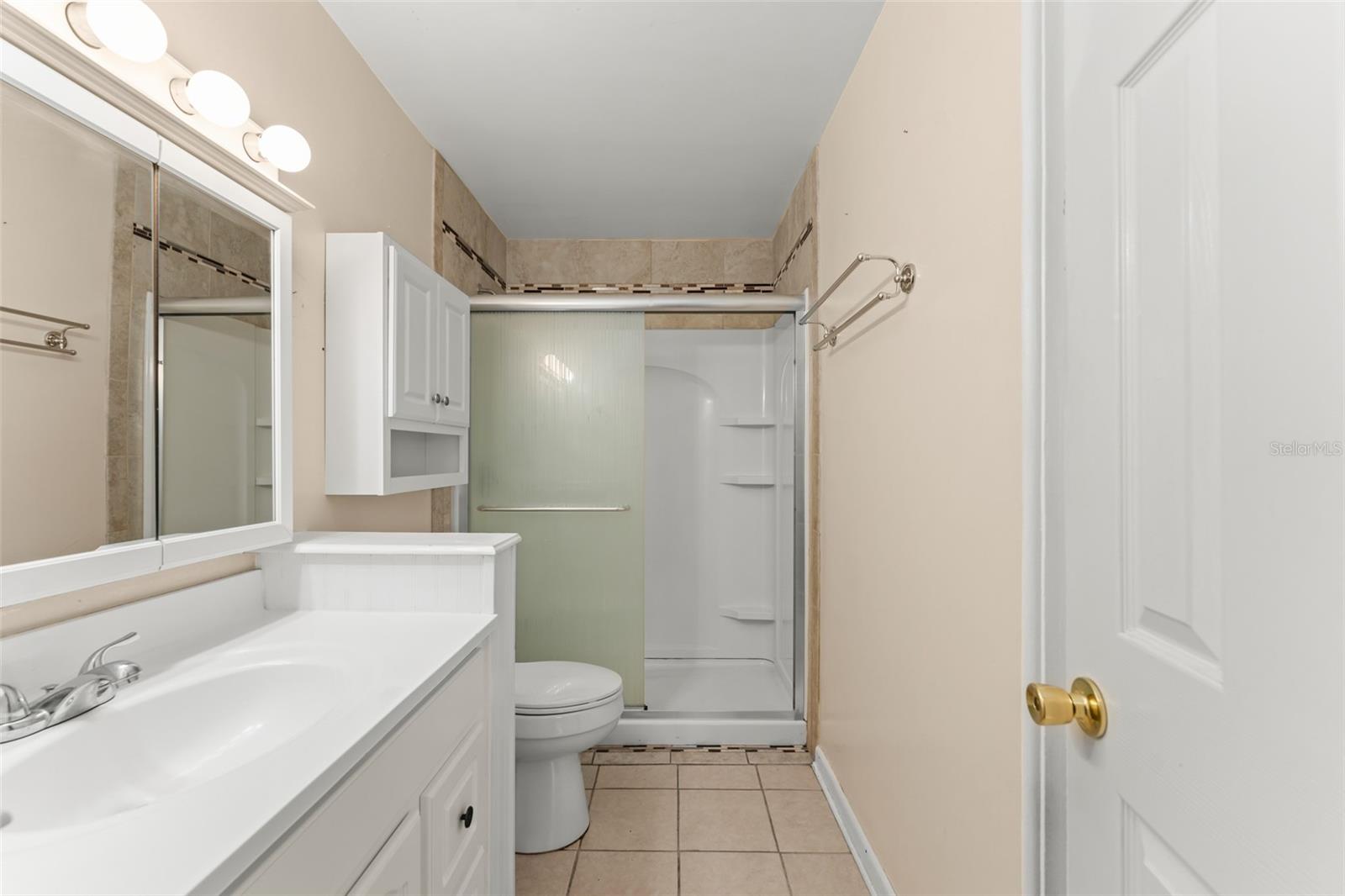 Image 18 of 31 For 2538 Meadowview Lane