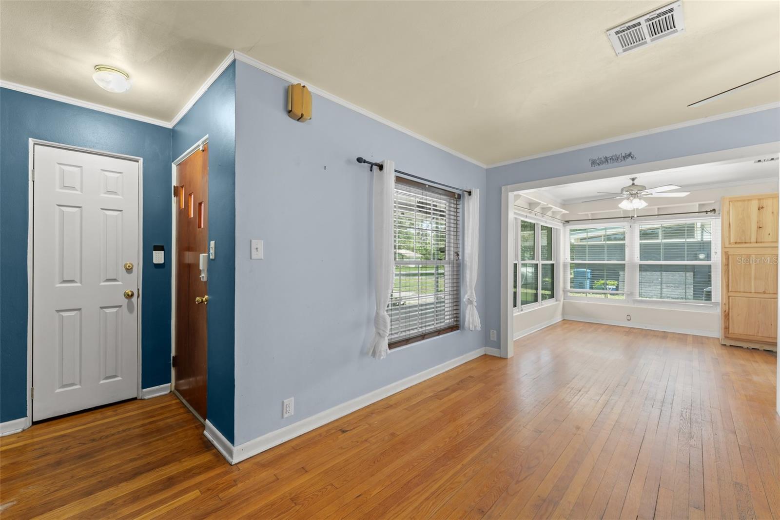 Image 5 of 31 For 2538 Meadowview Lane