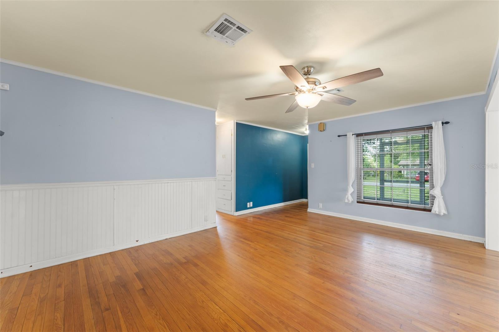 Image 8 of 31 For 2538 Meadowview Lane