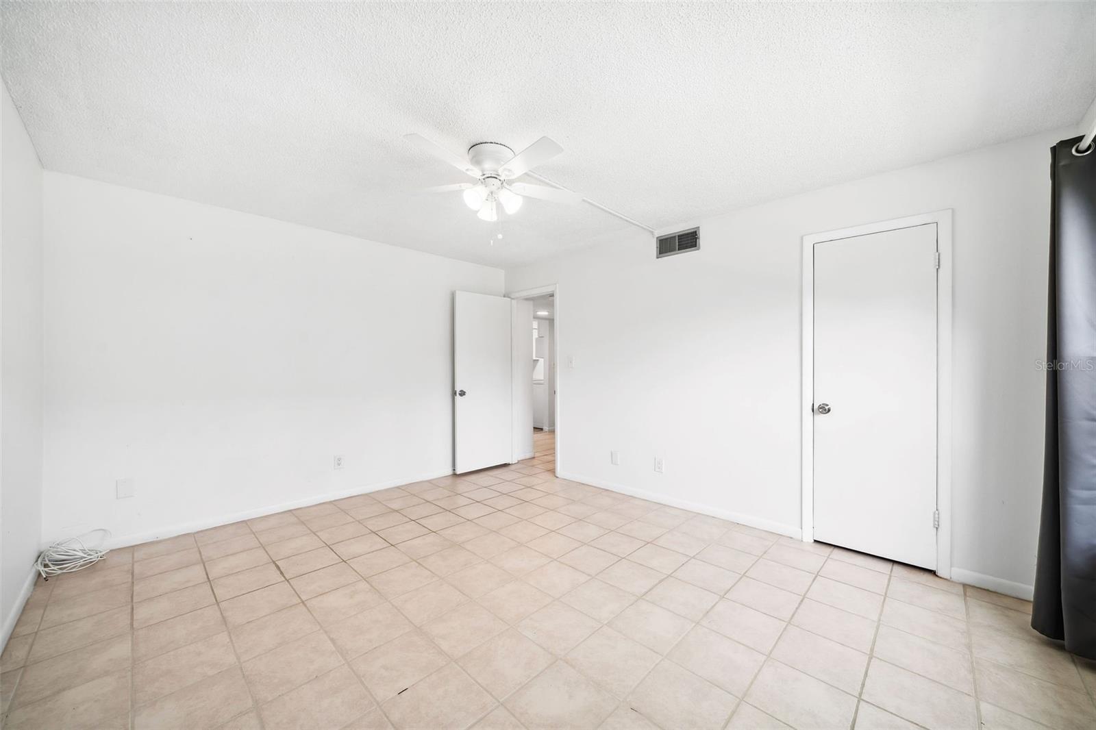 Image 10 of 23 For 200 St Andrews Boulevard 601