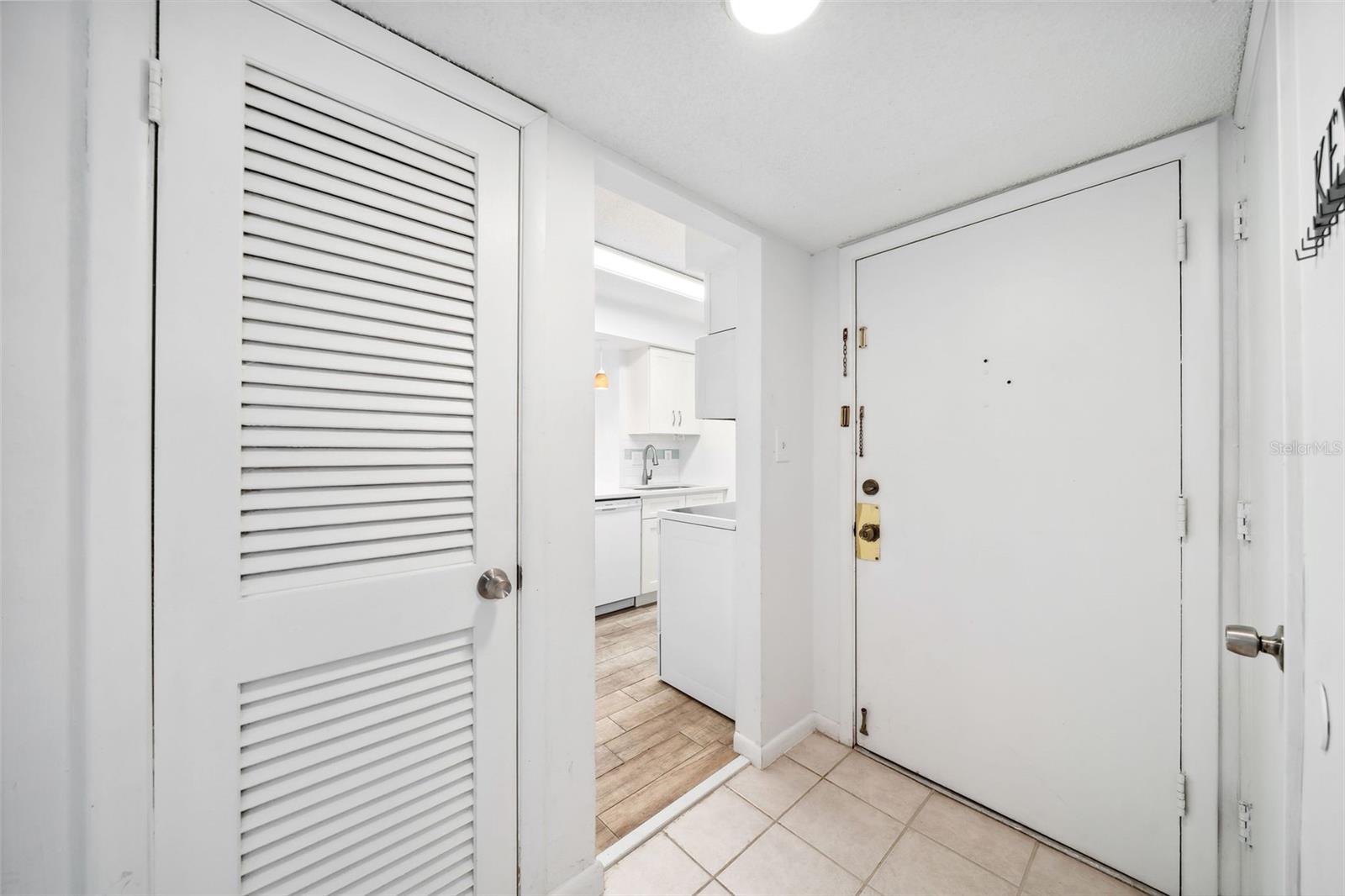 Image 13 of 23 For 200 St Andrews Boulevard 601