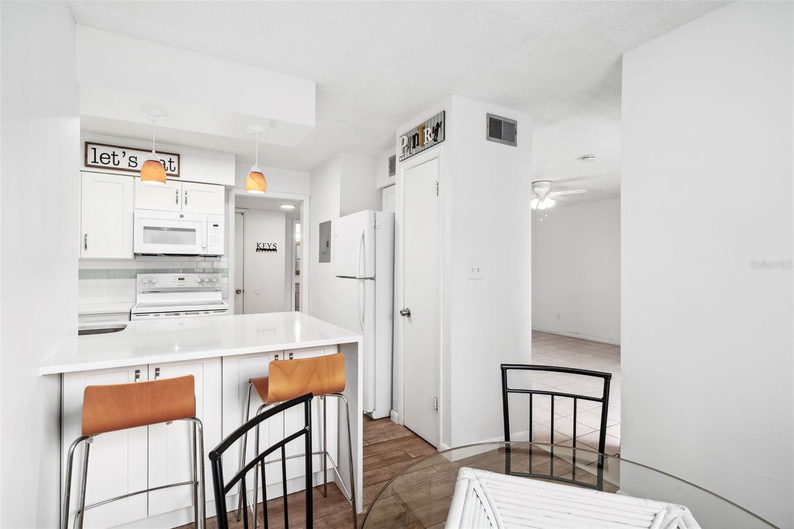 Image 3 of 23 For 200 St Andrews Boulevard 601