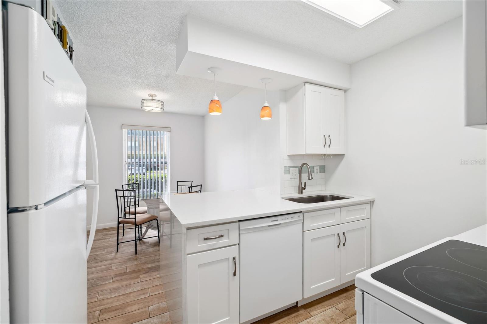 Image 4 of 23 For 200 St Andrews Boulevard 601