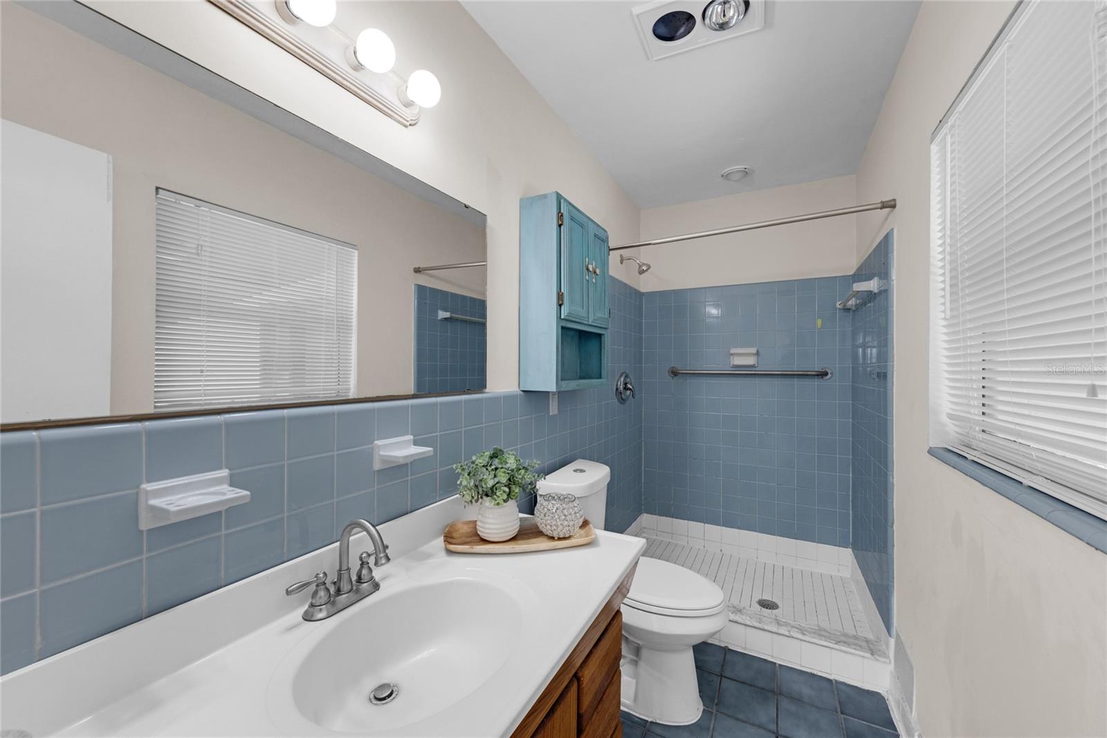Image 13 of 24 For 3430 Arbutus Lane