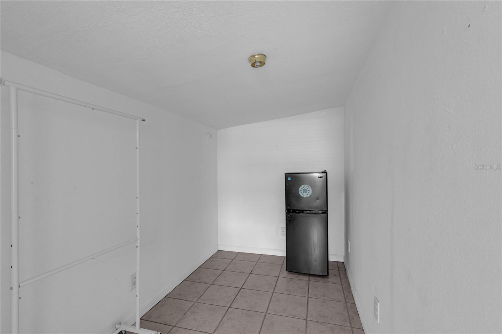 Image 19 of 24 For 3430 Arbutus Lane