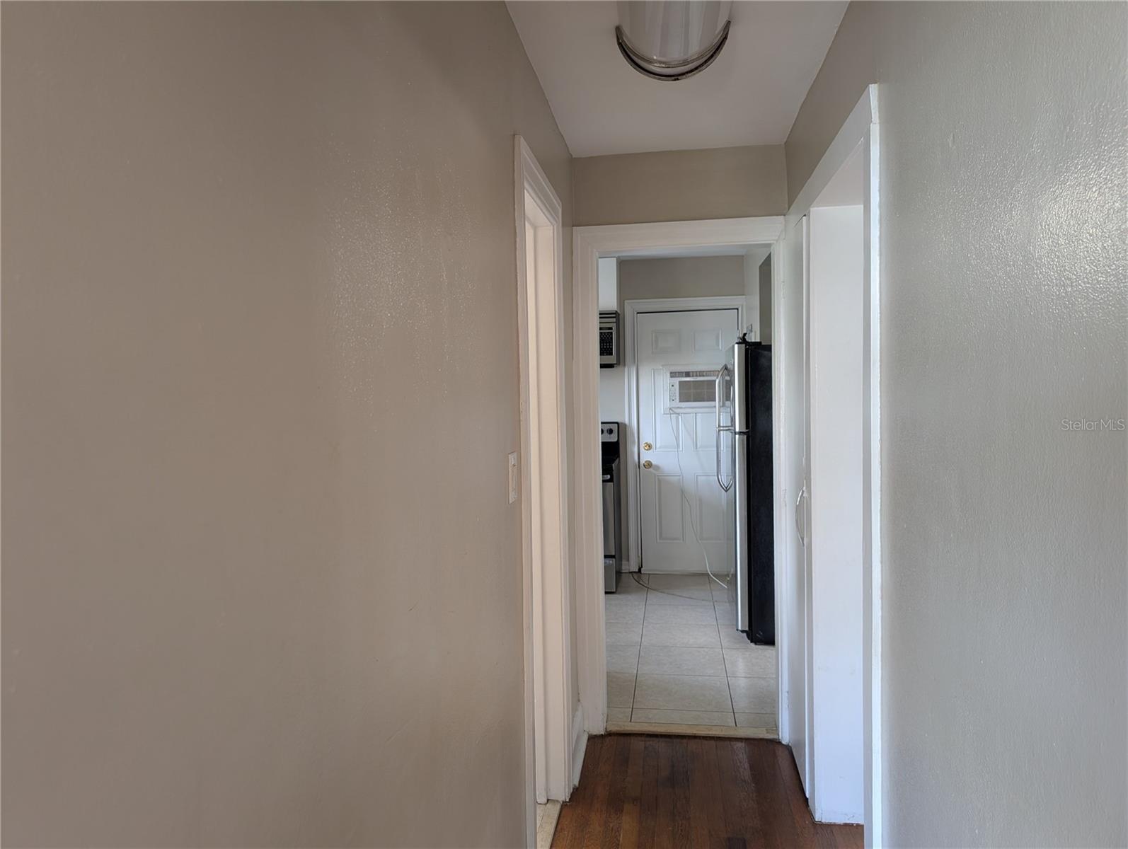 Image 7 of 19 For 520 11th Avenue N 3