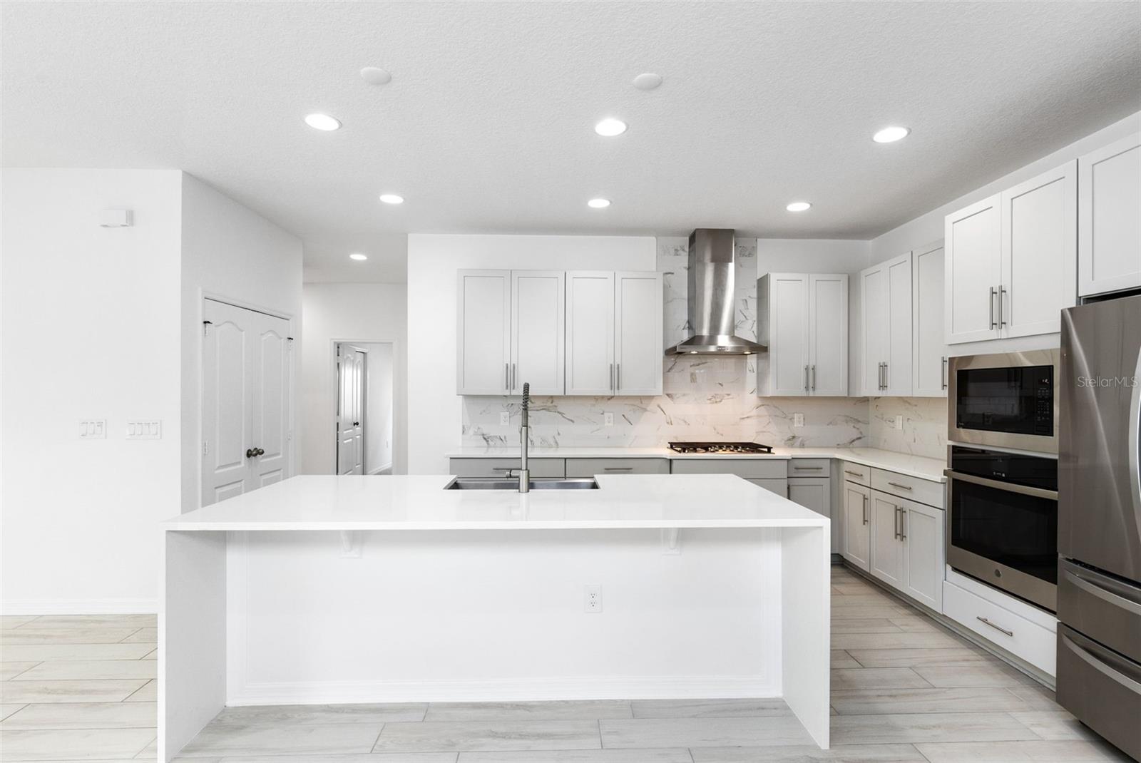 Image 8 of 38 For 12216 Encore At Ovation Way