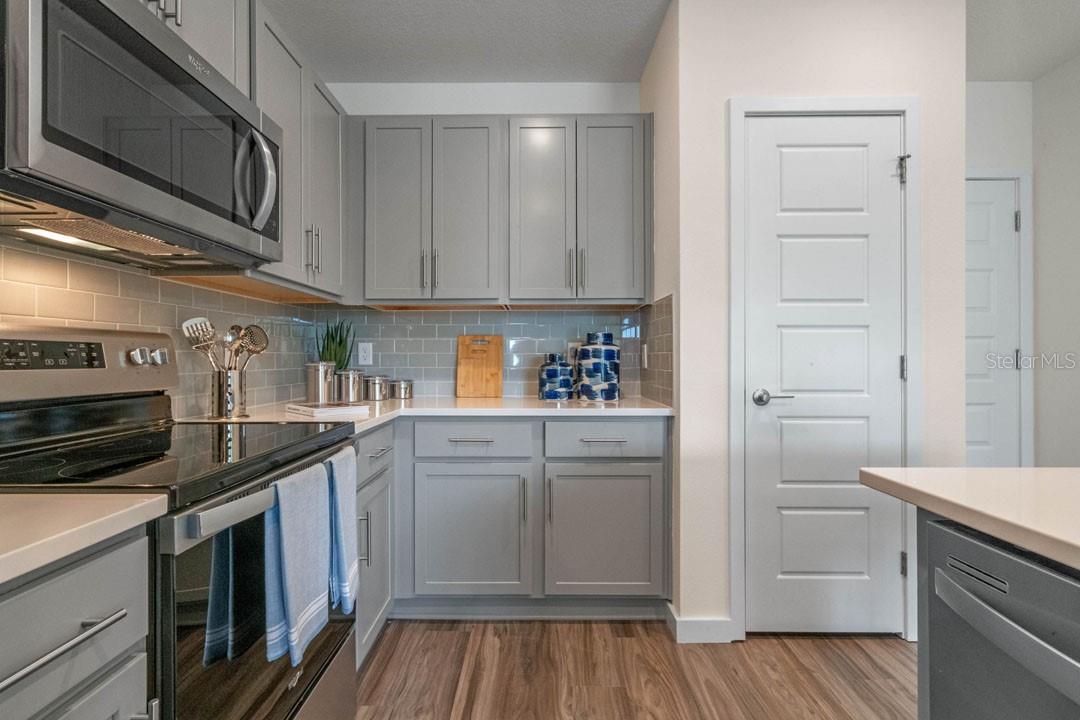 Image 6 of 30 For 5641 Brosnan Road