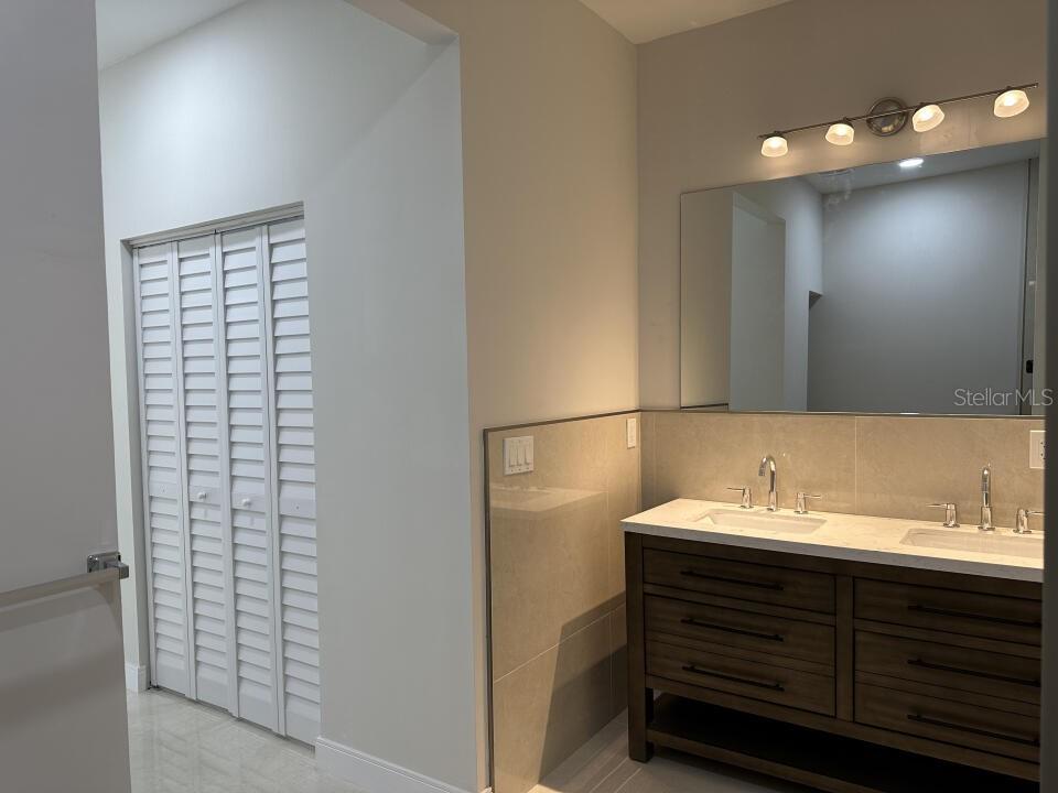 Image 14 of 23 For 3431 Orchid Drive