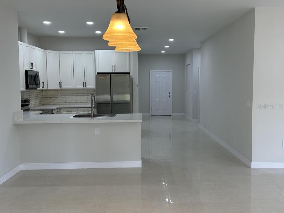 Image 3 of 23 For 3431 Orchid Drive