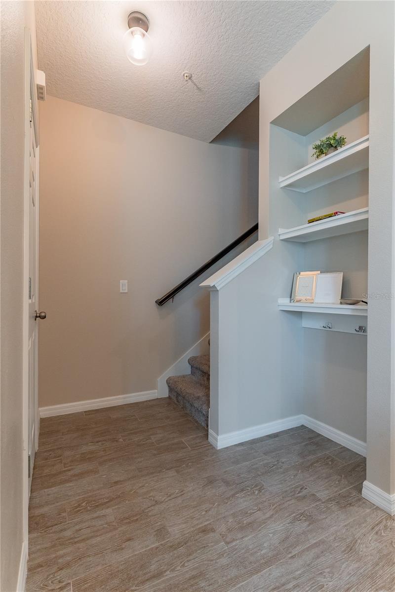 Image 12 of 40 For 10027 Randal Walk Street