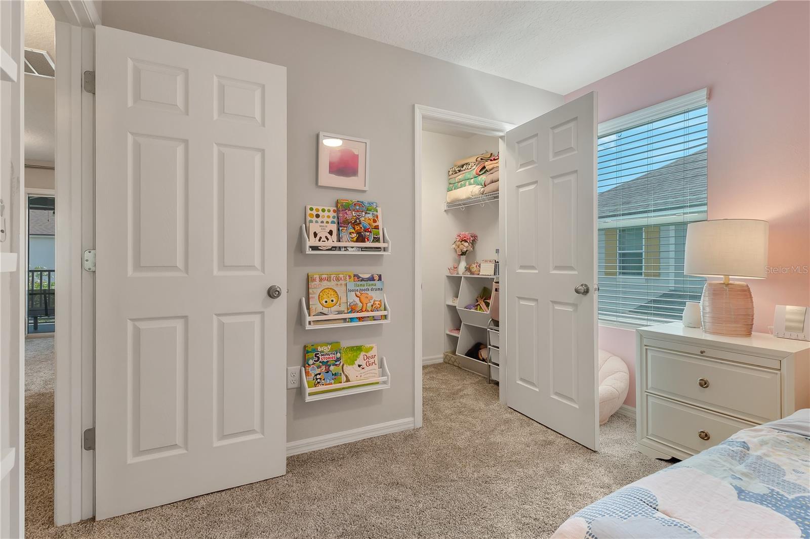 Image 18 of 40 For 10027 Randal Walk Street
