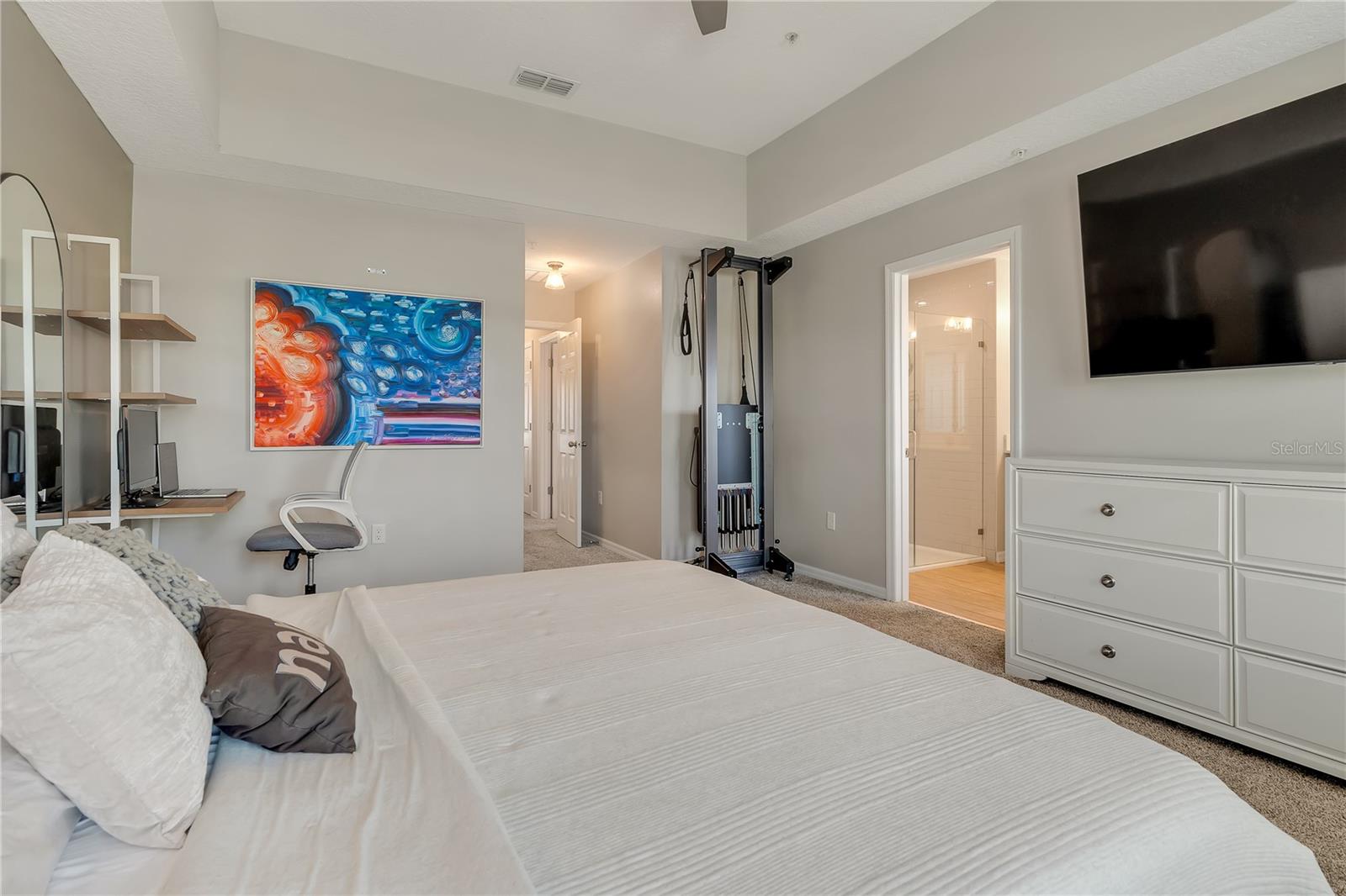 Image 20 of 40 For 10027 Randal Walk Street