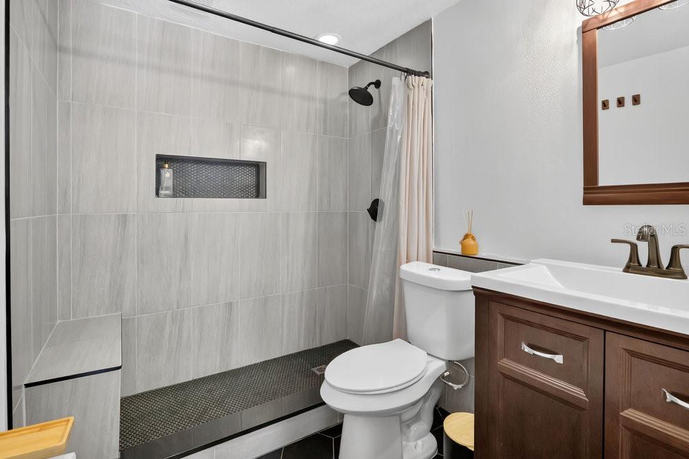 Image 15 of 43 For 706 19th Street