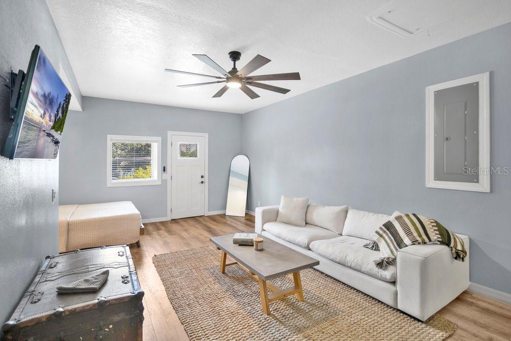 Image 16 of 43 For 706 19th Street