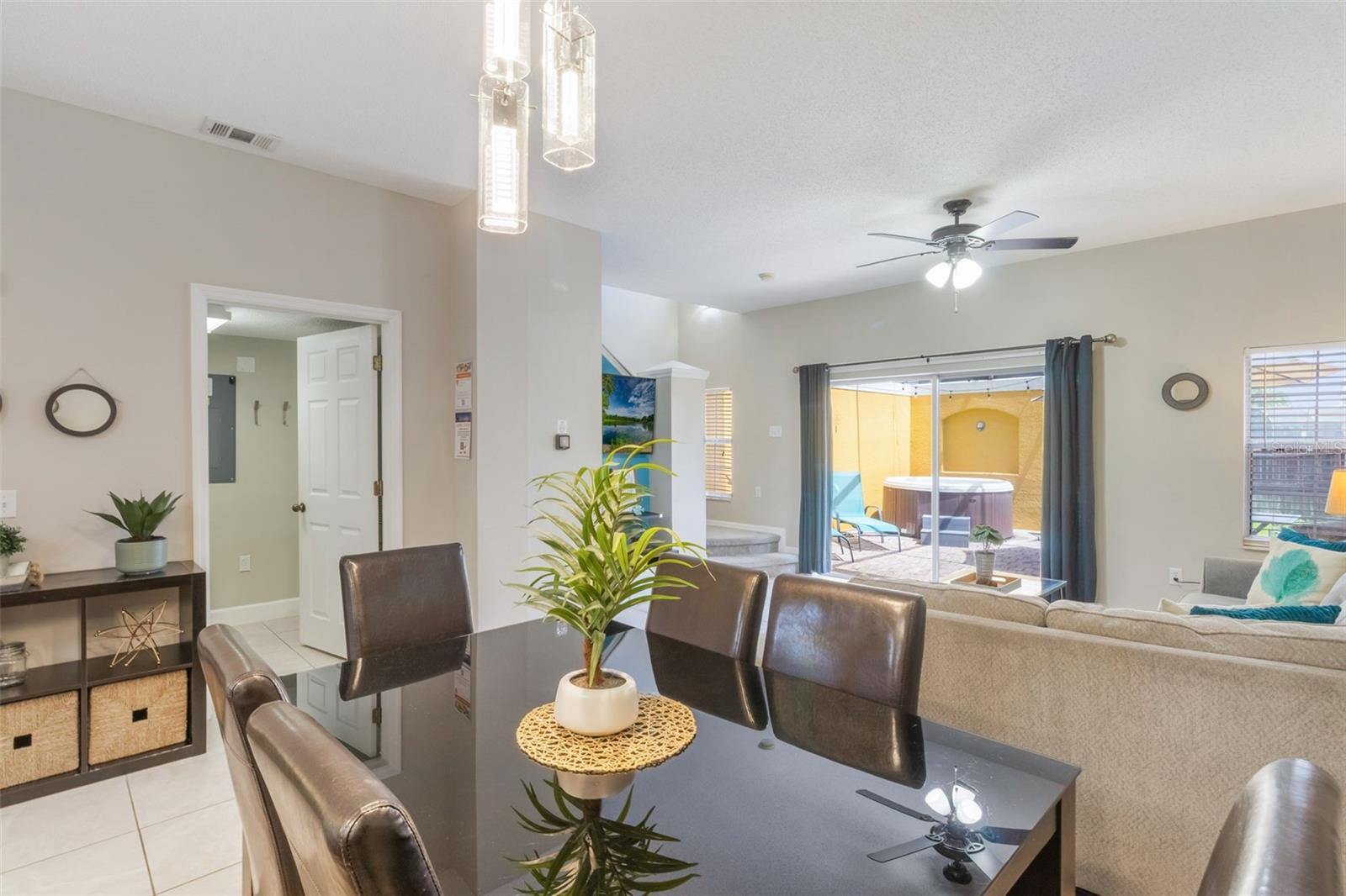 Image 10 of 53 For 4733 Vero Beach Place