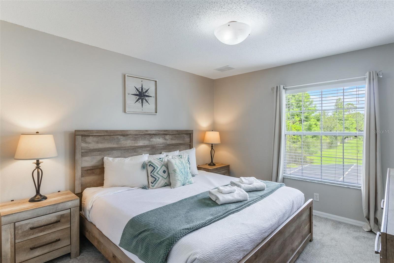 Image 16 of 53 For 4733 Vero Beach Place