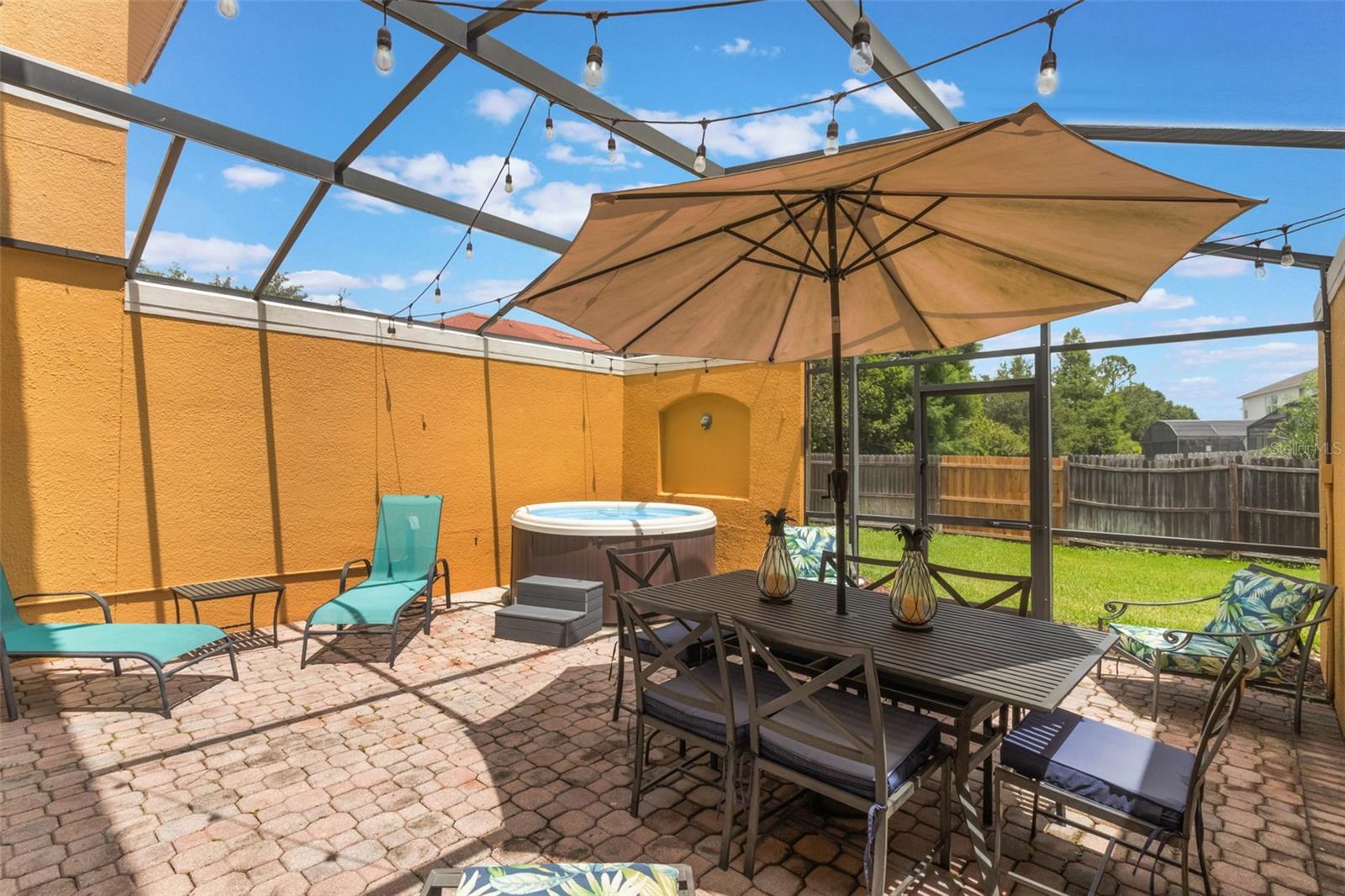 Image 25 of 53 For 4733 Vero Beach Place