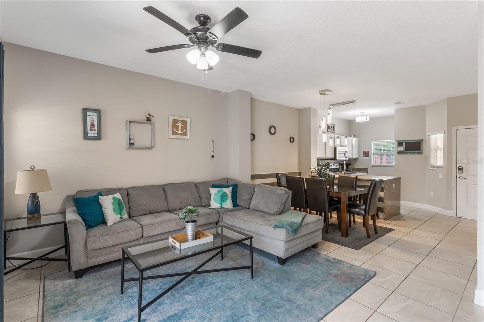 Image 4 of 53 For 4733 Vero Beach Place