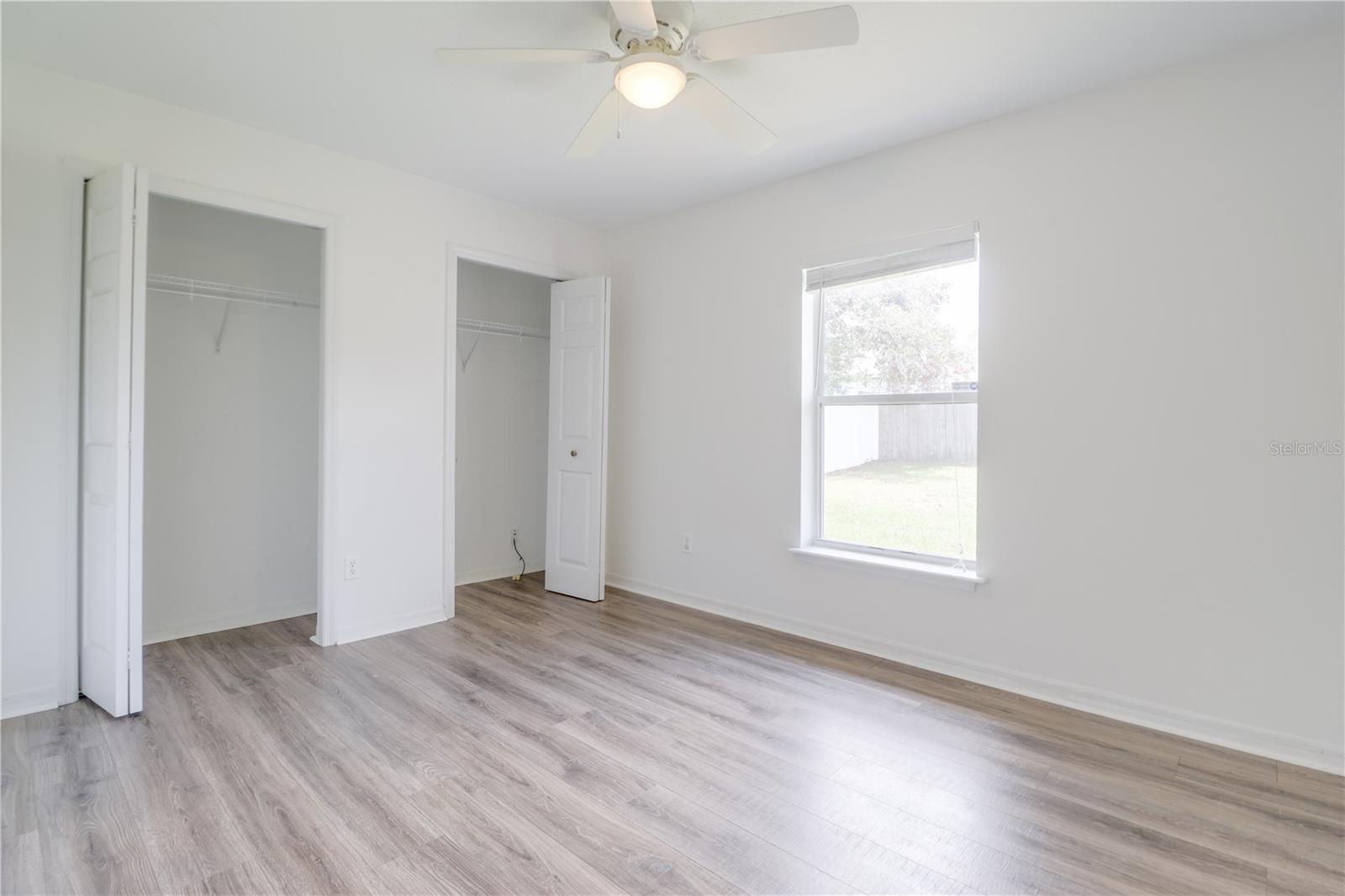 Listing photo id 11 for 12748 31st Avenue Road