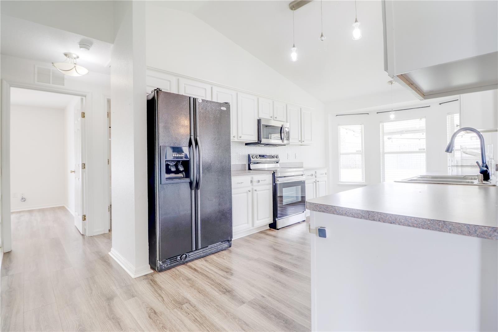 Listing photo id 1 for 12748 31st Avenue Road