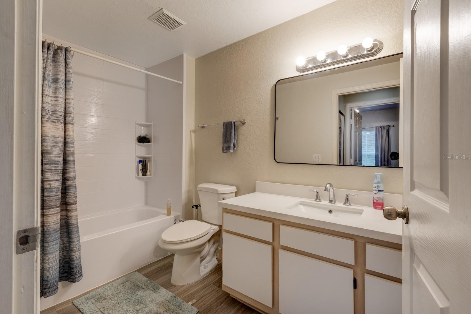 Image 9 of 23 For 6029 Westgate Drive 726