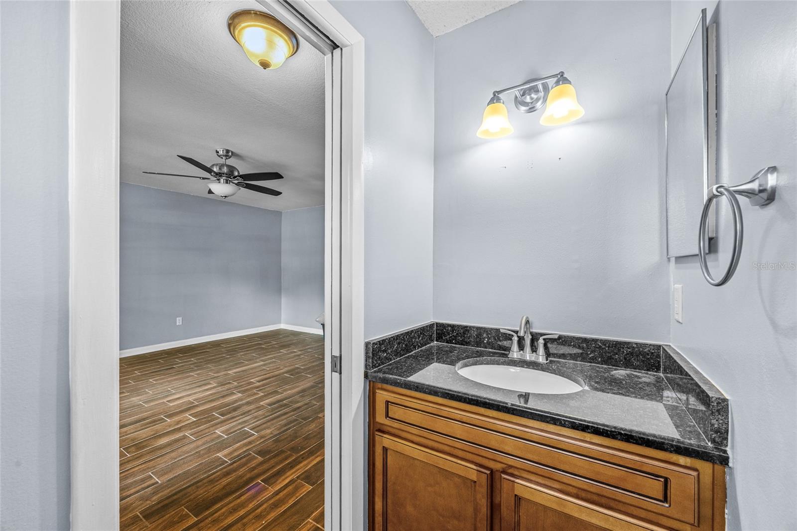 Image 17 of 54 For 2719 Candlewood Court