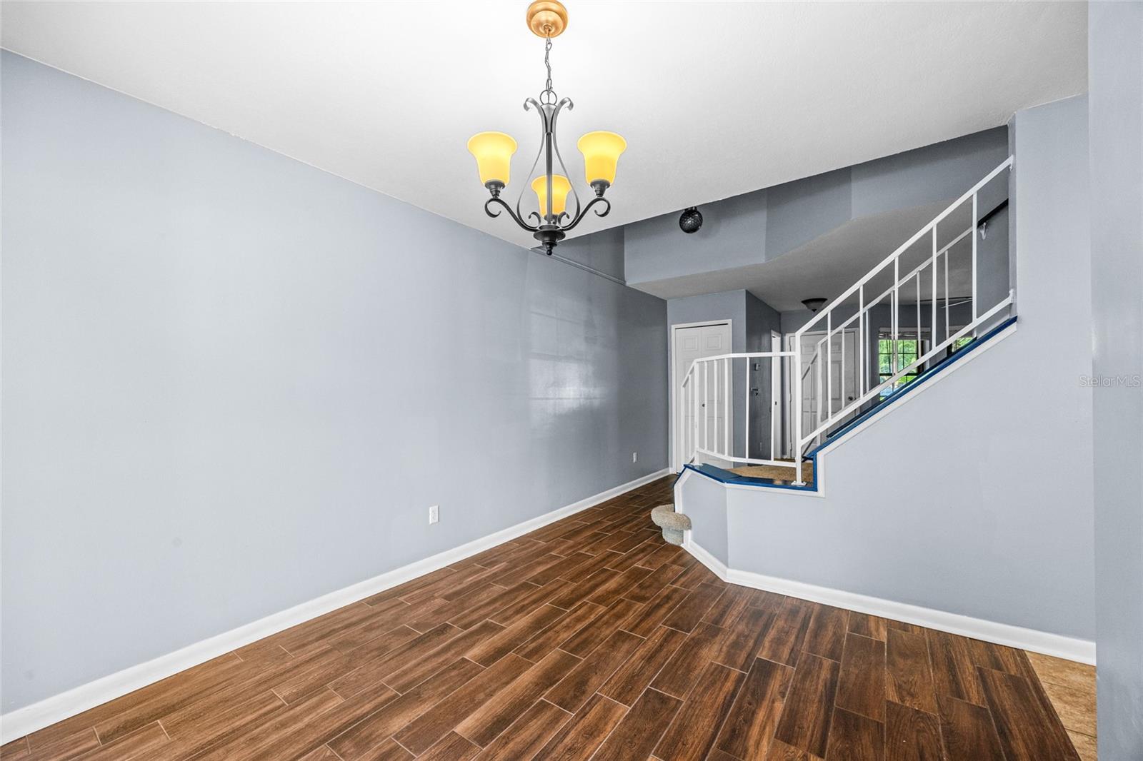 Image 19 of 54 For 2719 Candlewood Court