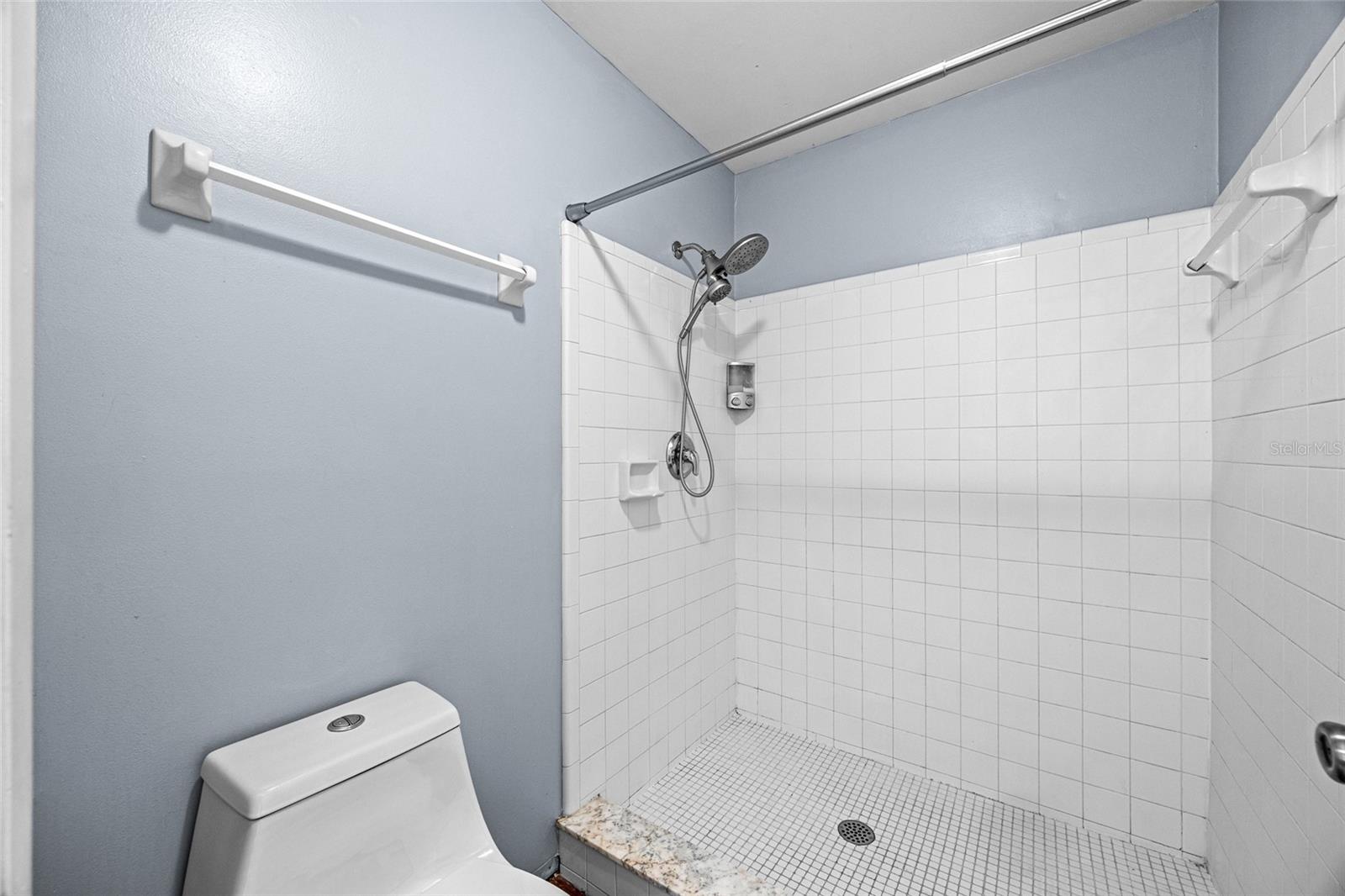 Image 32 of 54 For 2719 Candlewood Court