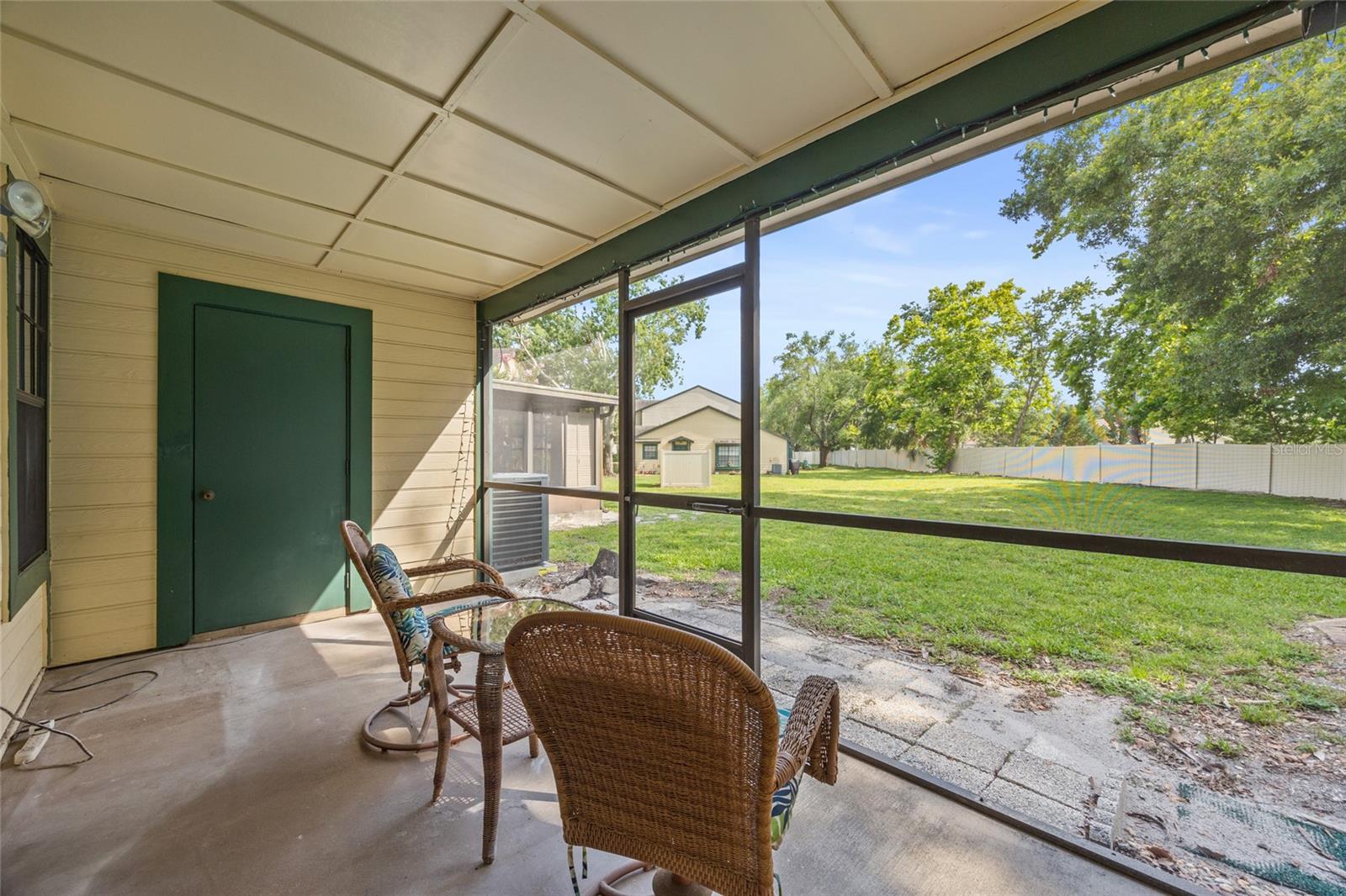 Image 39 of 54 For 2719 Candlewood Court