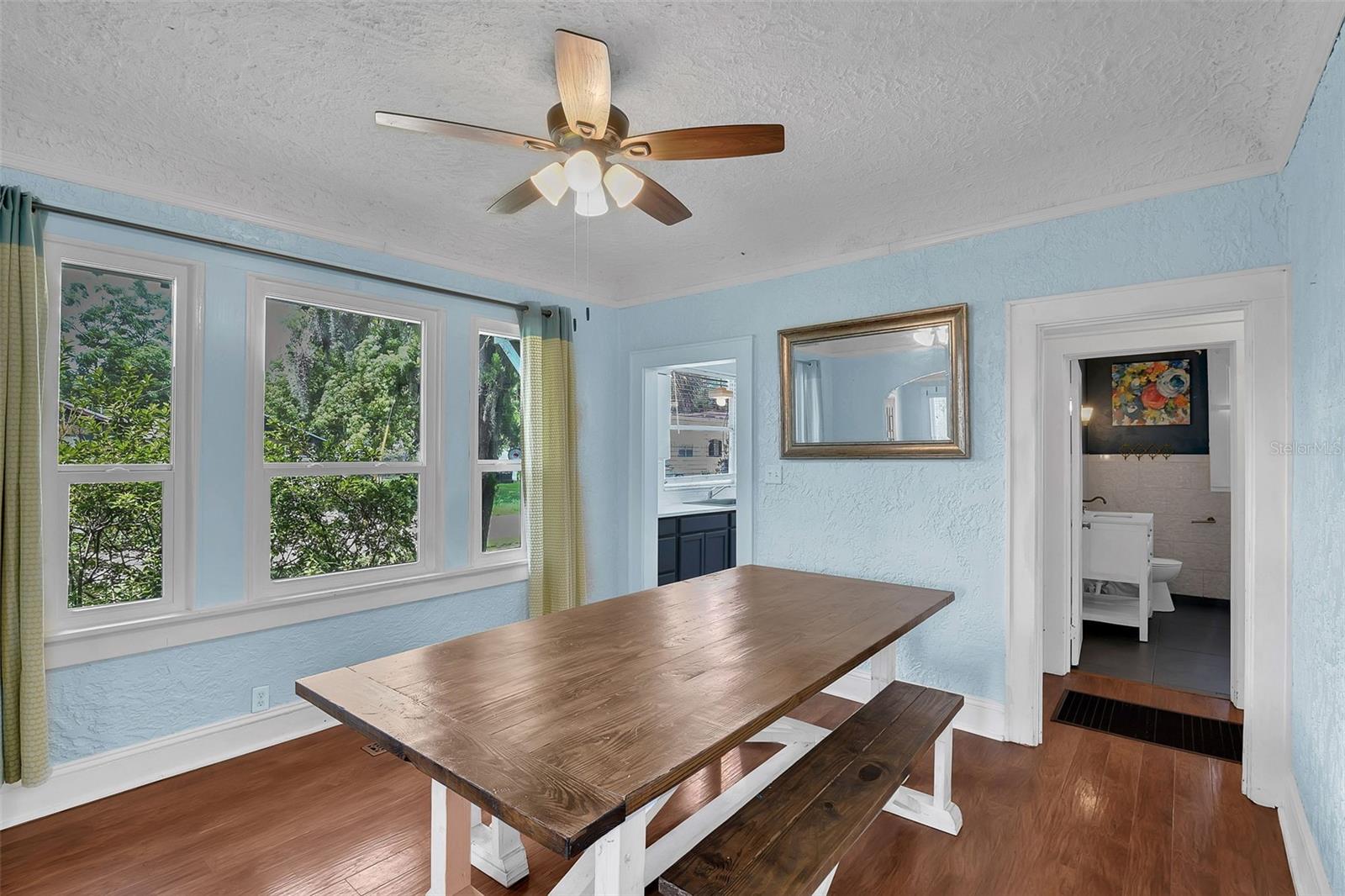 Image 11 of 40 For 623 Center Street