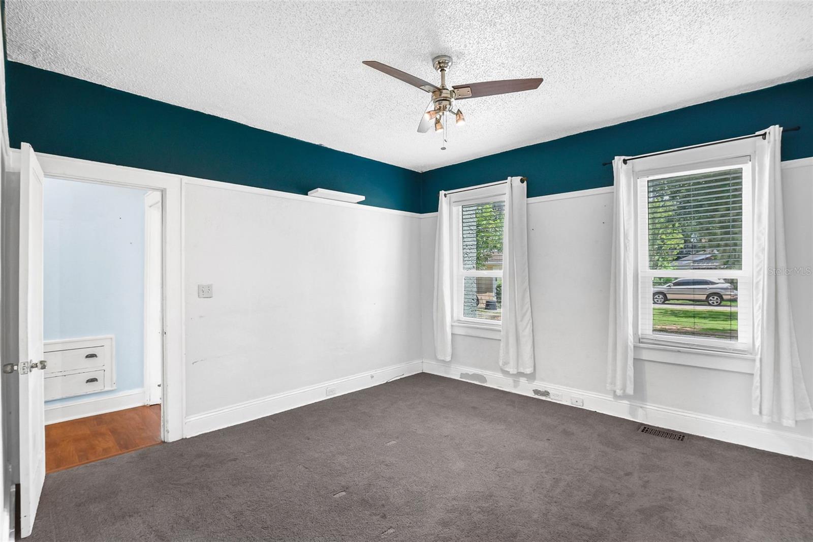 Image 13 of 40 For 623 Center Street