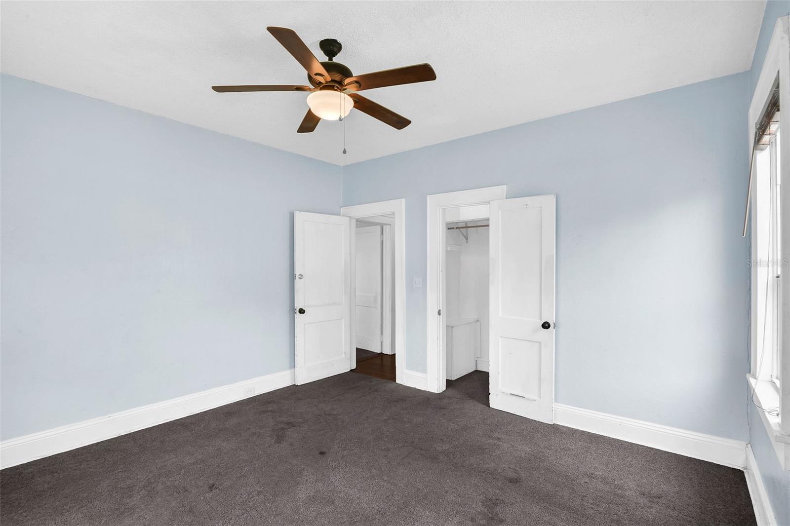 Image 16 of 40 For 623 Center Street