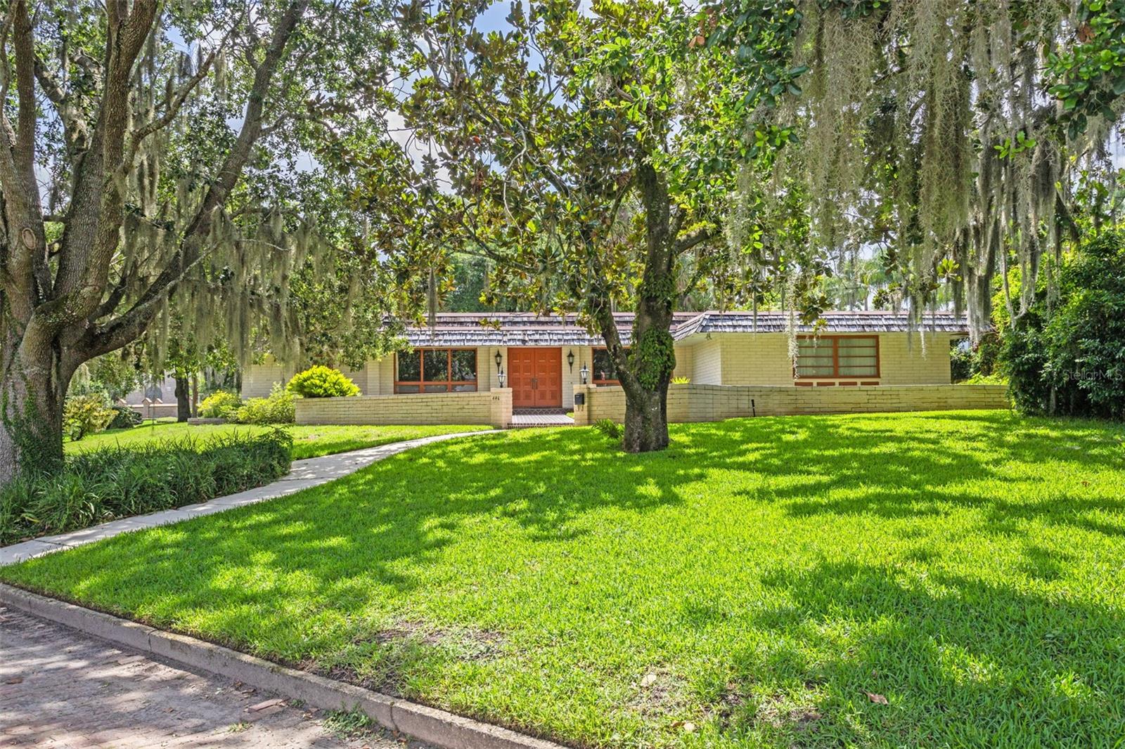 Image 2 of 69 For 446 Alberta Drive